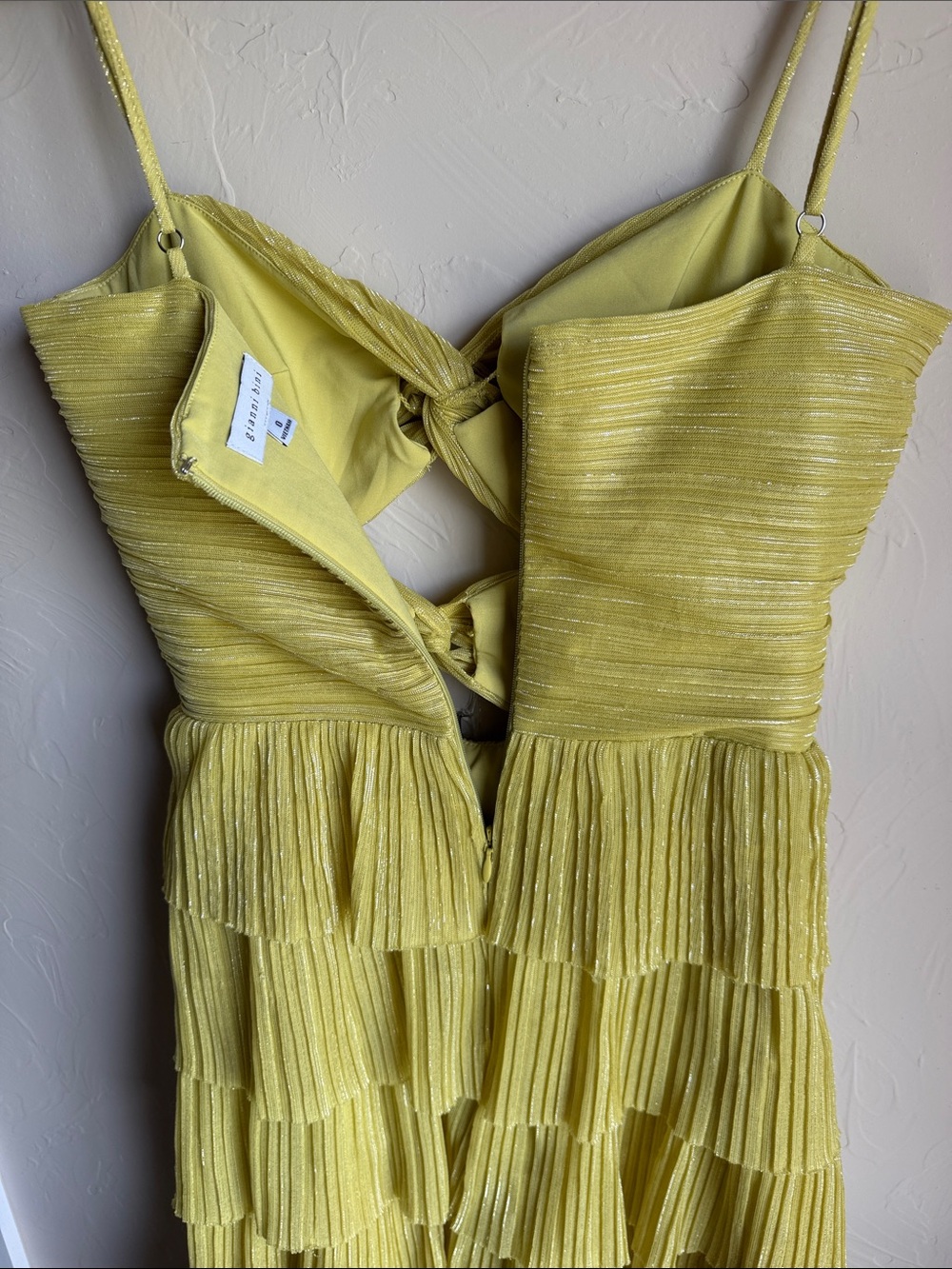 Gianni Bini Twist-Front Tiered Maxi Dress - Picture 6 of 7